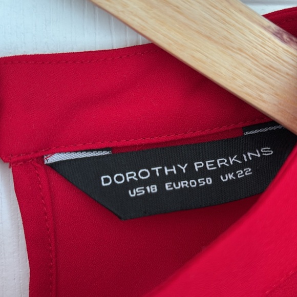 Dorothy Perkins red blouse - Picture 3 of 5